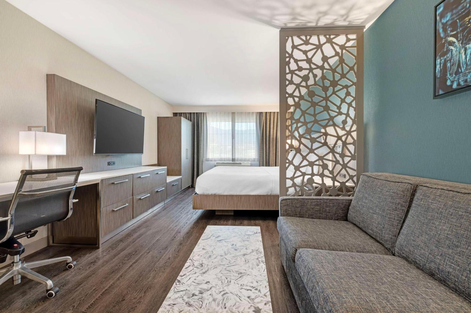 Best Western Plus Temecula Wine Country Hotel & Suites Exterior foto
