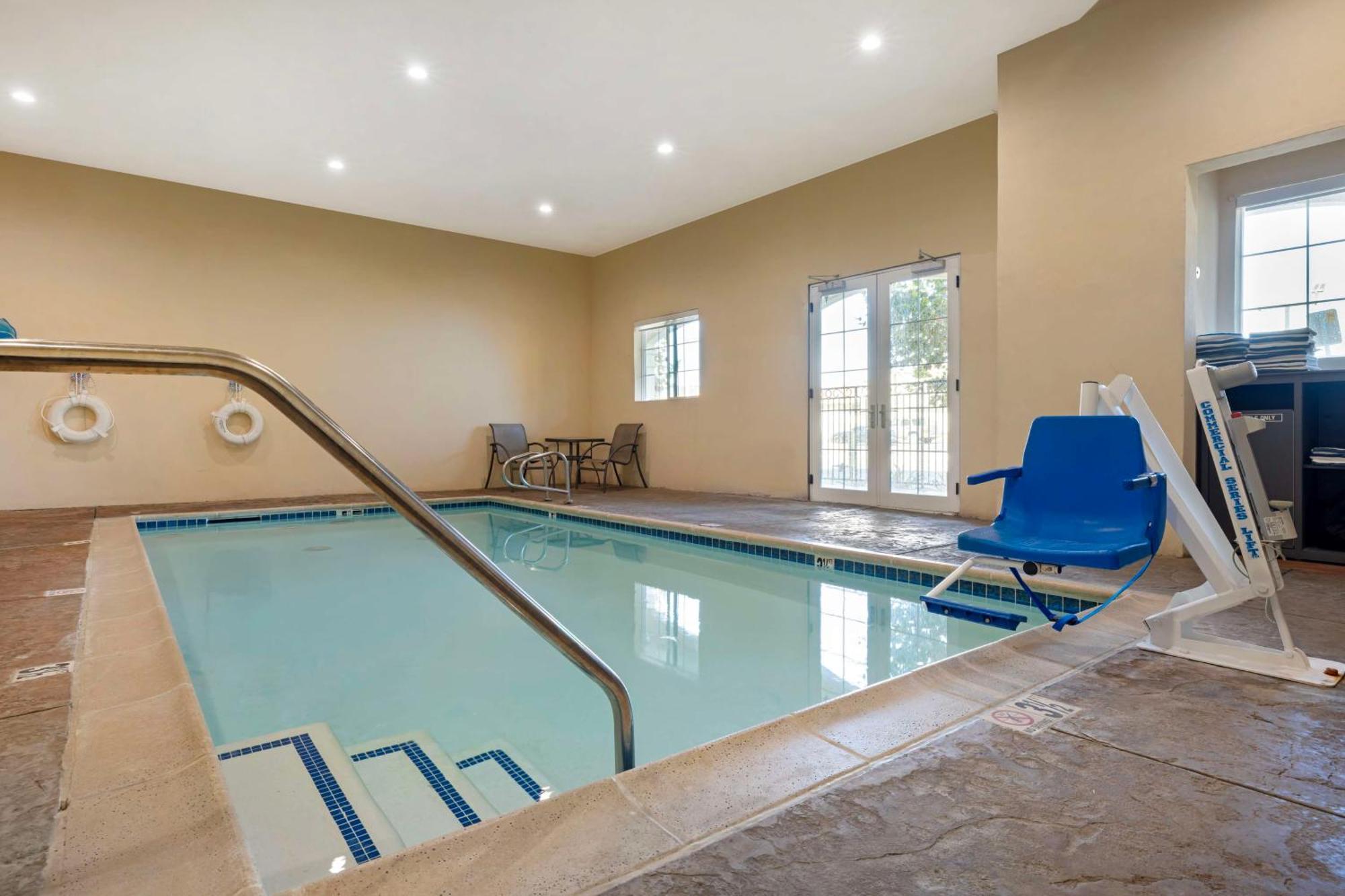 Best Western Plus Temecula Wine Country Hotel & Suites Exterior foto
