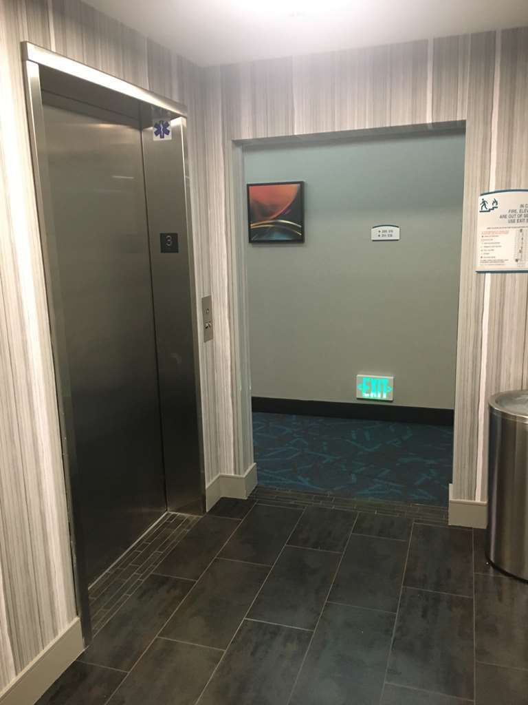 Best Western Plus Temecula Wine Country Hotel & Suites Facilidades foto